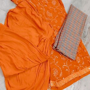 Kurta Set With Printed Dupatta