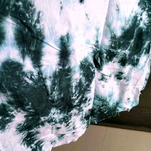 Chikankari Tye And Dye