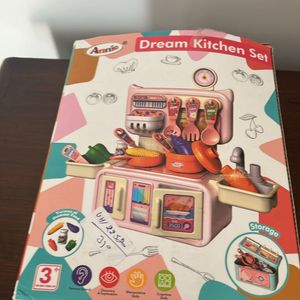 Dream kitchen Set ( Like New)