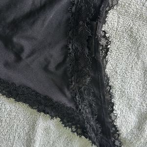 H&M RIBBED-DETAIL THONG