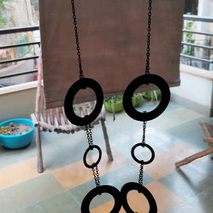 Circle Motif Quirky Chain