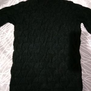 HAND KNITTED BLACK SWEATER