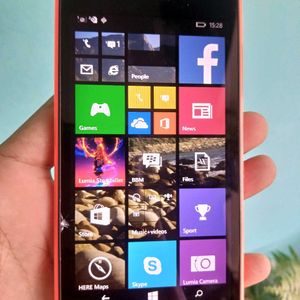 Nokia Microsoft Lumia 540 box with accessories