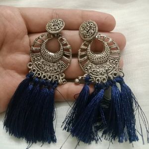 Blue Earing