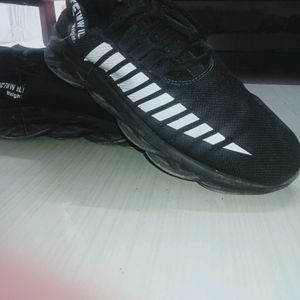 Sports Shoes