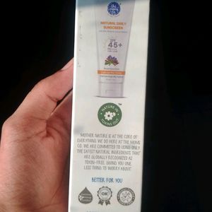 ₹30 Off On The Moms Co. Sunscreen