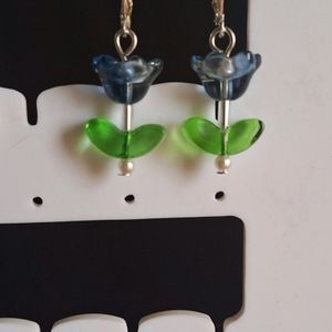 Lily Earrings (Navy Blue)