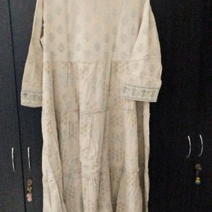 Women Frock Style Kurta In Size XL