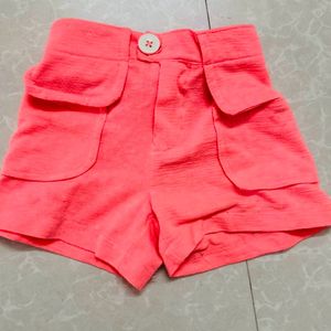 Set Of 2 Leggings With One Shorts.