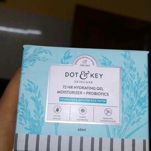 Dot & Key 72 Hr Hydrating Gel moisturizer