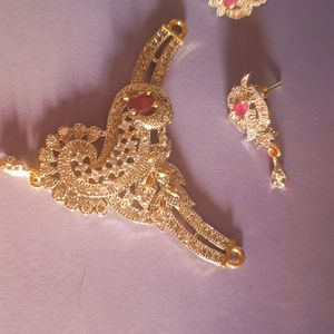 American Diamond Pendant With Earrings