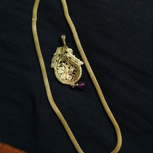 Glod Plated Thick Necklace With Pendant