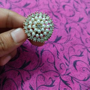 Totally New Beautiful Stone And Pearl Studded Ring