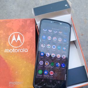 Moto E5 Plus Phone