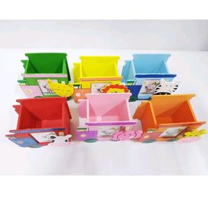 Photo Frame With Pen Stand