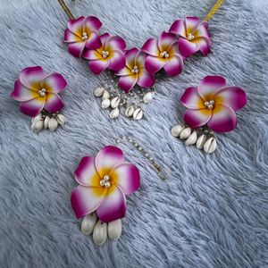 Chafa Flower Jewellery Set