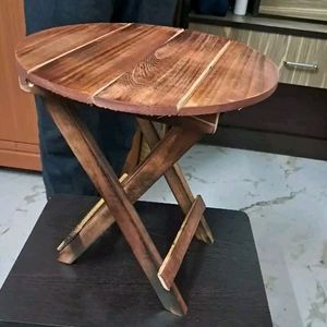 Small Foldable Wooden Table