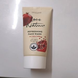 Love Nature Refreshing Face Wash(Pomegranate)