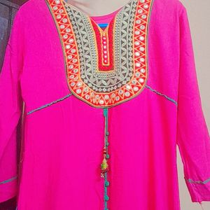 Beautiful long kurti with leggings