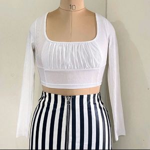 2 Crop Top