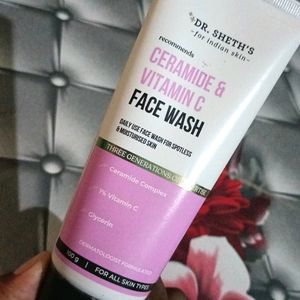 Dr Sheths Ceramide And Vitamin C Face Wash