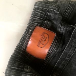 CARGO JEANS -IVOC