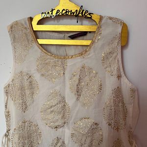 Golden Foil Printed Sleeveless Two Layer Kurta