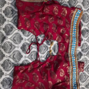 it's lehnga saree half net with broked silk free bei with blouse paticot Juda esesry