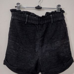 Highwaist Denim Shorts