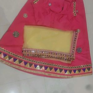 Lahnga With Blouse &Net Odni