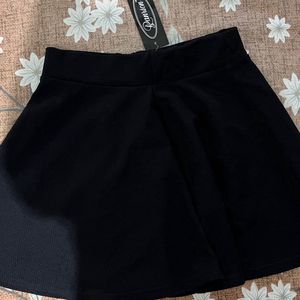 Black Mini Skirt 💗😍 Reasonable Price