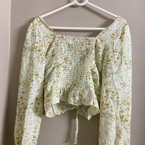 Summer flowery top