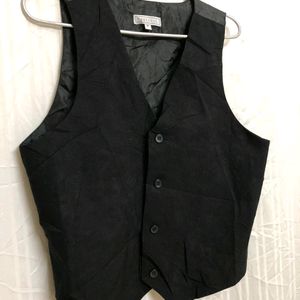 Protocol Black Vest