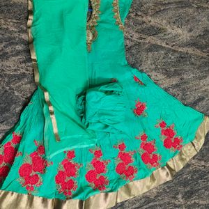 women anarkali set