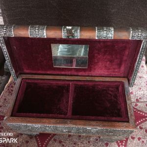 Royal Jewelry Box