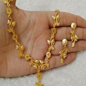 Gold Plated Jewellry Set For Women and girl