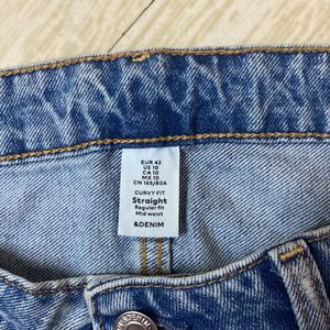 Curvy Fit Stright Regular Jeans