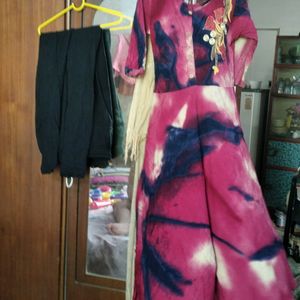 MulticolourKurti And Black Leggins.