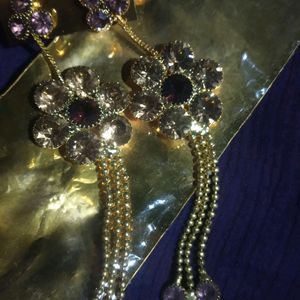 Small Topss With Jhumki Earring