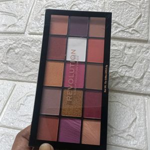 Makeup Revolution Eyeshadow Palette