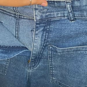 Stylish Blue High Rise Straight Fit Jean