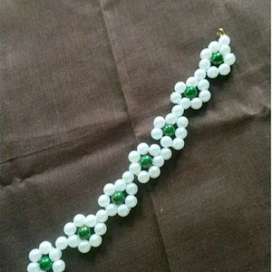 Beads bracelet