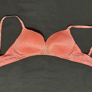 Zivame Peach Bra 32D Padded Wirefree