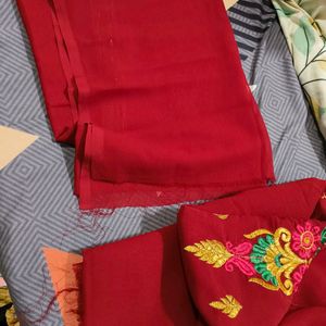 Women Saree Embroidered With Border