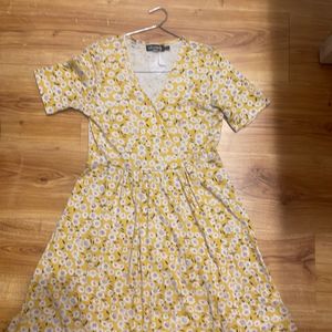 SASSAFRAS Floral print Yellow Mini Dress✨✨