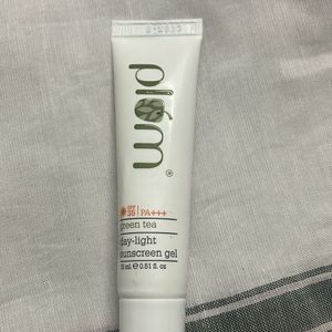 Plum tea Tree Sunscreen gel