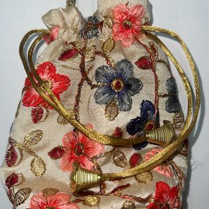 EMBROIDERED POTLI BAG