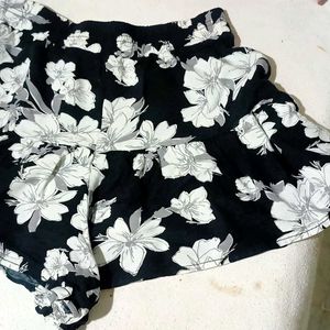 13 CUTE YET SEXY SHORTS