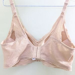 Gorgeous Laced Bra. Great Quality!