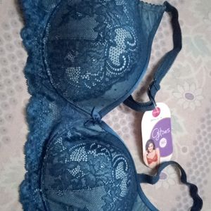 Enamore bra 36C..Peacock colour